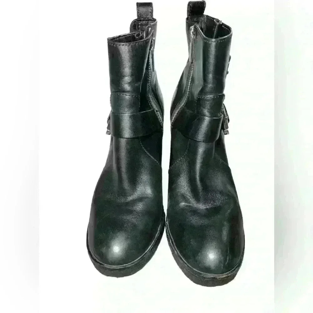 Michael Kors Black Ankle Slouch Zip Up Leather Sz 8 1/2 Minimalist block almond - Picture 1 of 8